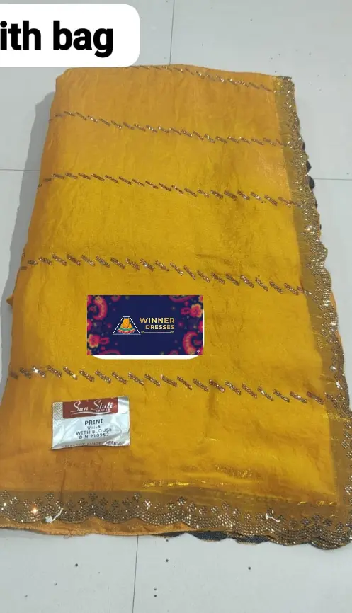 Beautiful Chiffon Saree with blouse 